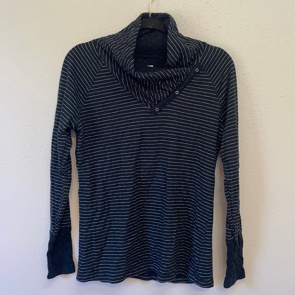 COLUMBIA SPORTSWEAR Women’s Long Sleeved Shirt
